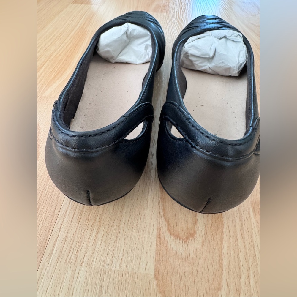 Clarks Gracelin Maze, a ballet-style flat from the "Collection by Clarks" line. - Picture 2 of 5